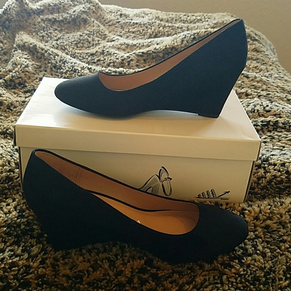 a new day Shoes - NIB A New Day faux-suede wedge pumps 8.5Wide